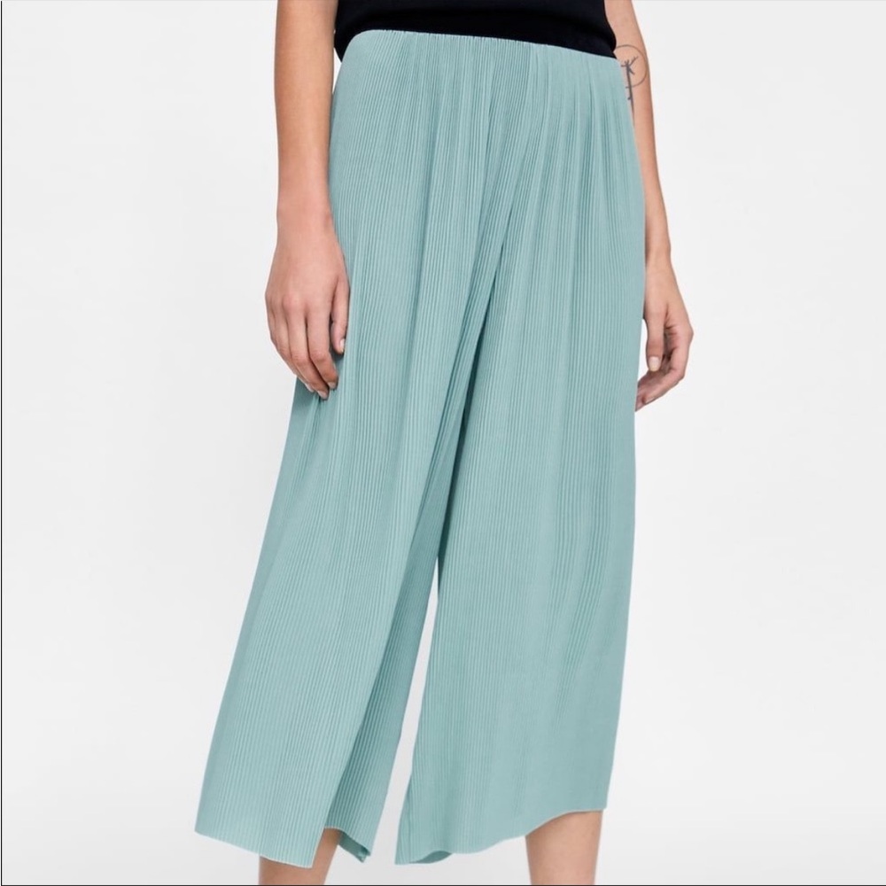 Zara Sea Green Pleated Pants